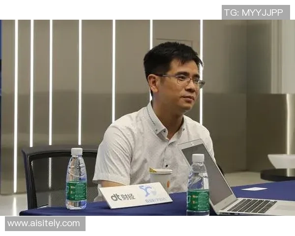 吴强专访：从青涩少年到足球明星的成长之路回顾与展望